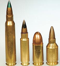 слева - направо: 5.56x45, 5.7x28 mm SS190, 9x19 Parabellum, .224 BOZ