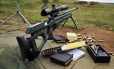 Трансформируемый приклад с регулируемым резино-металлическим затылком снайперской винтовки СВ-98 служит для уменьшения действия силы отдачи при выстреле